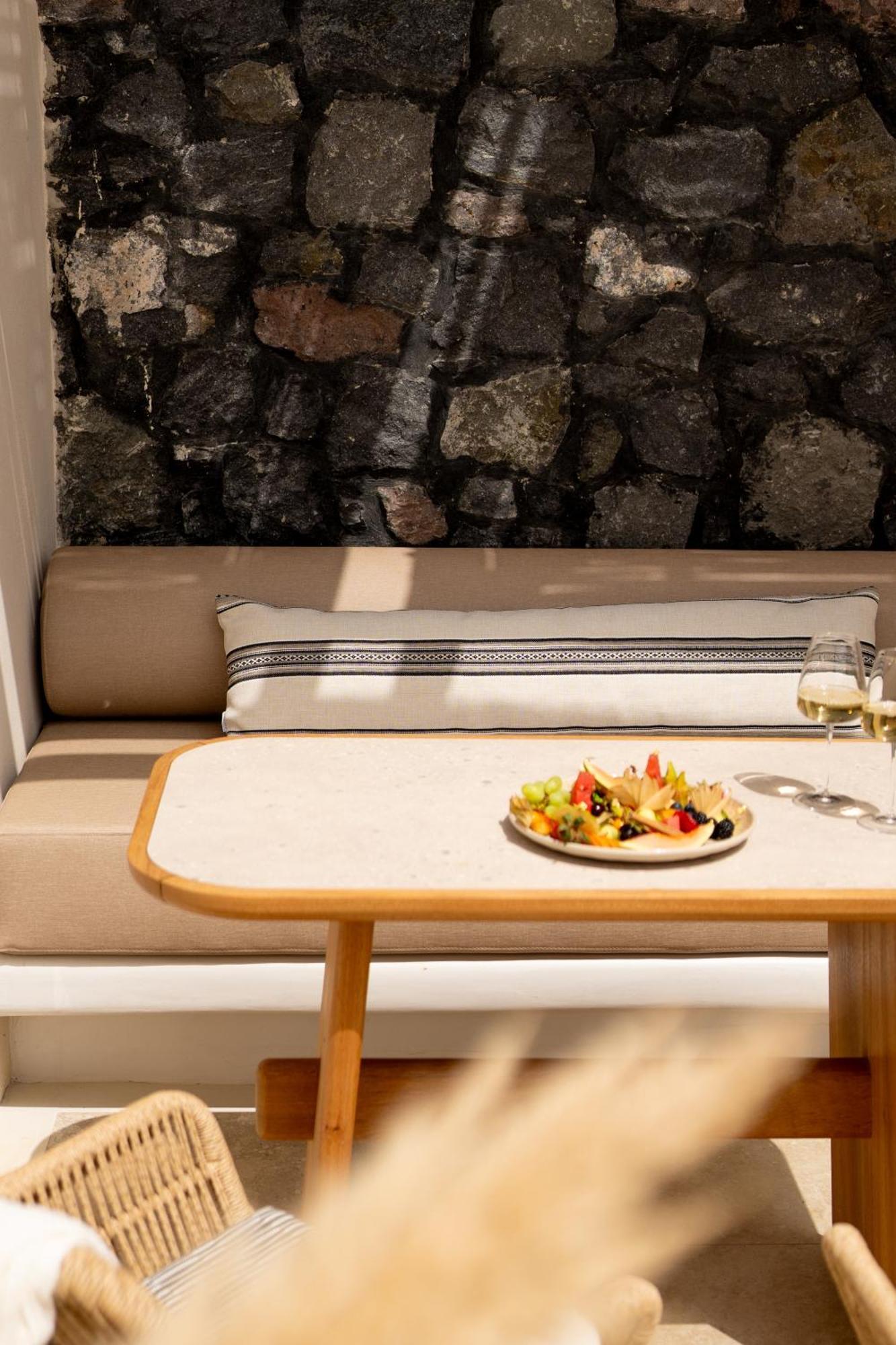Santo Mine Oia Suites Buitenkant foto
